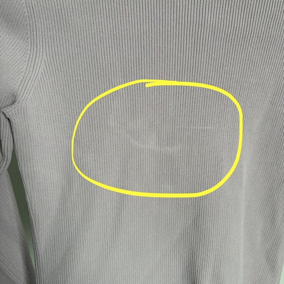 NWT Light Plum Halston “Ty” Turtleneck in Matte Viscose Sz Small - Picture 11 of 16